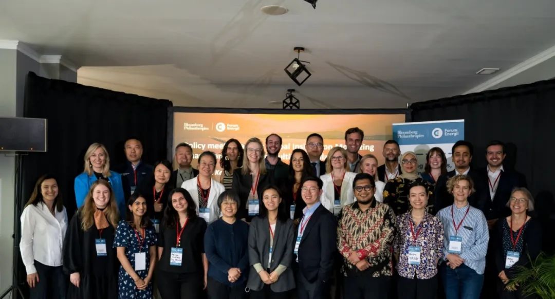 group pictures with everyone